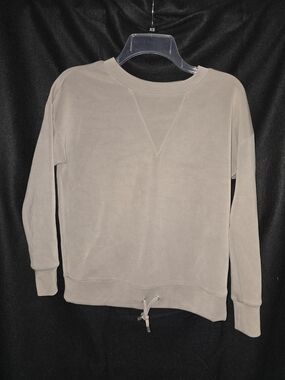 Cable & Gauge Gray Athletic Top with CG Sport Tag